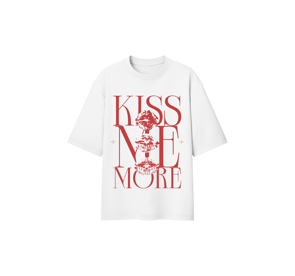 Kiss Me More Oversize Tee